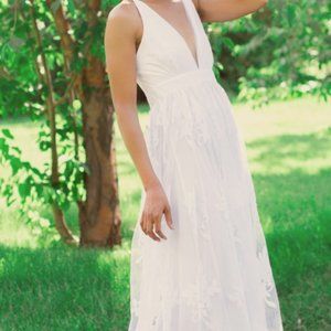 White maxi dress
